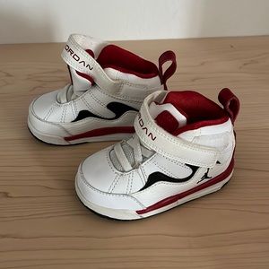 Baby Jordans Retro size 5c